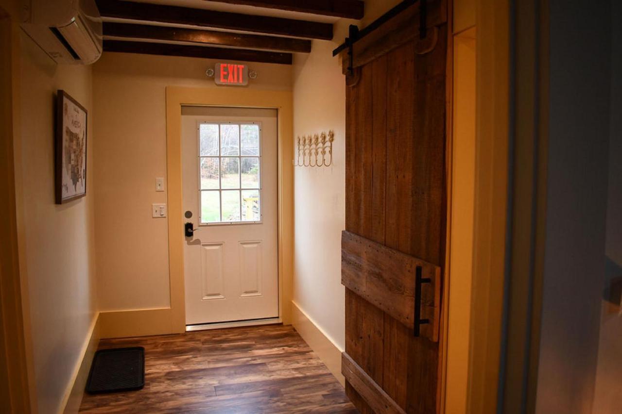 Brook Road Inn Goshen Extérieur photo